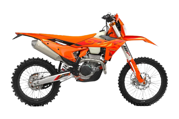 Studio side-profile of a 2025 KTM 350 EXC-F Six Days edition in orange-and-black España livery — four-stroke engine, slip-on exhaust and knobby enduro tyres — on a transparent background.